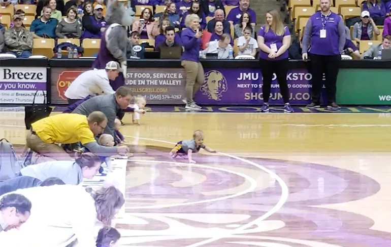 Vader weet wel hoe je een Diaper Derby moet winnen