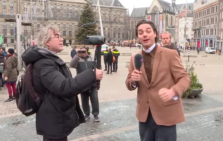 Vakantie voorbij, mensen van Extinction Rebellion aan het we.. demonstreren