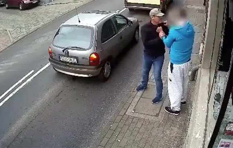 Vandaal maakt kennis met moedertje Karma