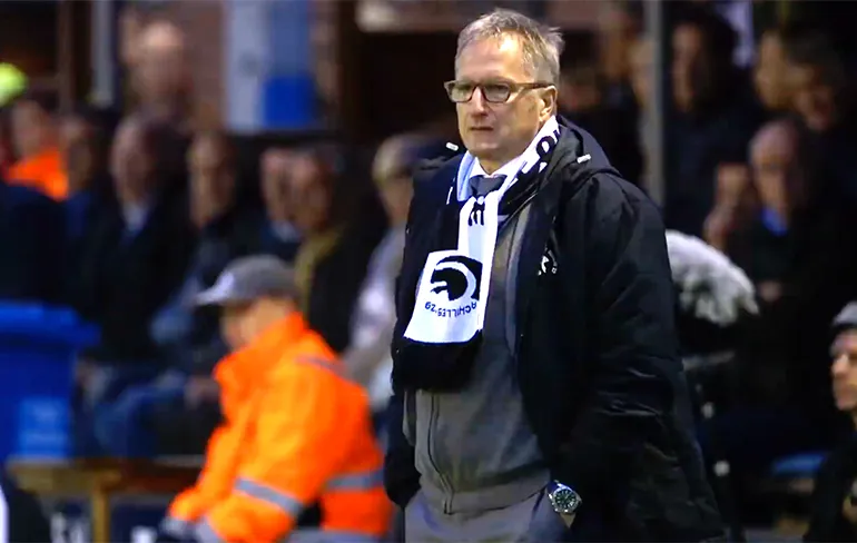 VI gaat stuk om flippende amateurtrainer