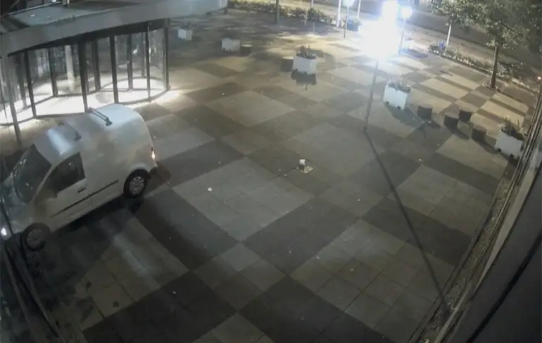 Video aanslagpleger ramt Telegraaf-gebouw