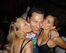 Video DJ Tiësto stort in tijdens optreden San Jose