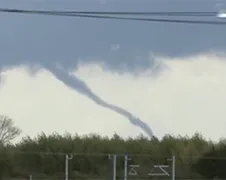 Video's Windhoos in Nederland
