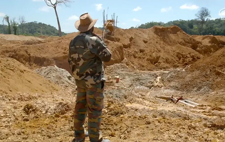 VKMag Docu: De gouden bergen van Suriname
