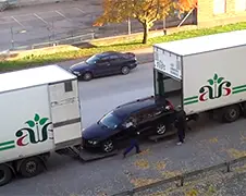 Volvo in vrachtwagen laden doe je zo...