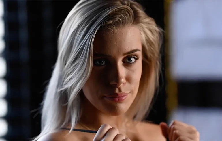 Voor een koude vrijdagmiddag in januari in 2021: Fotoshoot met Victoria Vermeer