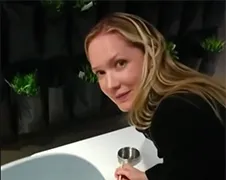 Vriendinnetje irriteren in de Ikea doe je zo!