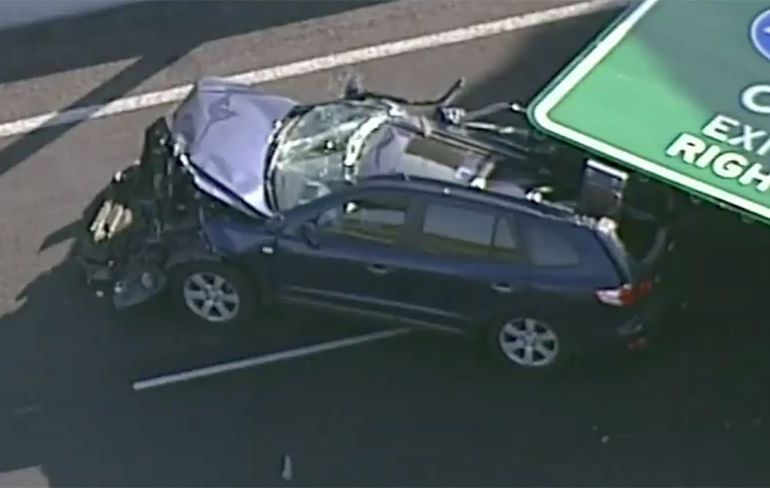 Vrouw ontsnapt aan de dood op snelweg in Australische Melbourne
