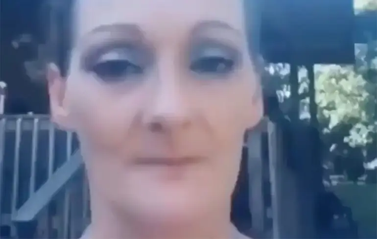 Vrouw weet zeker dat ze een hele goede moeder is