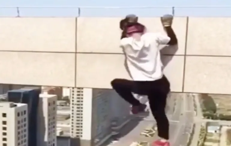 Waaghals Wang Yongning flirtte één keer te veel met de dood...