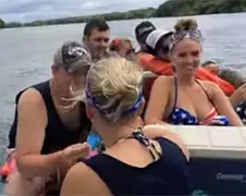 Waarom je geen huwelijksaanzoek op een boot doet!