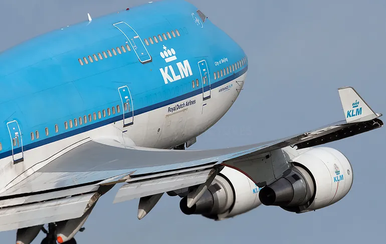 Waarom vliegen zo duur is