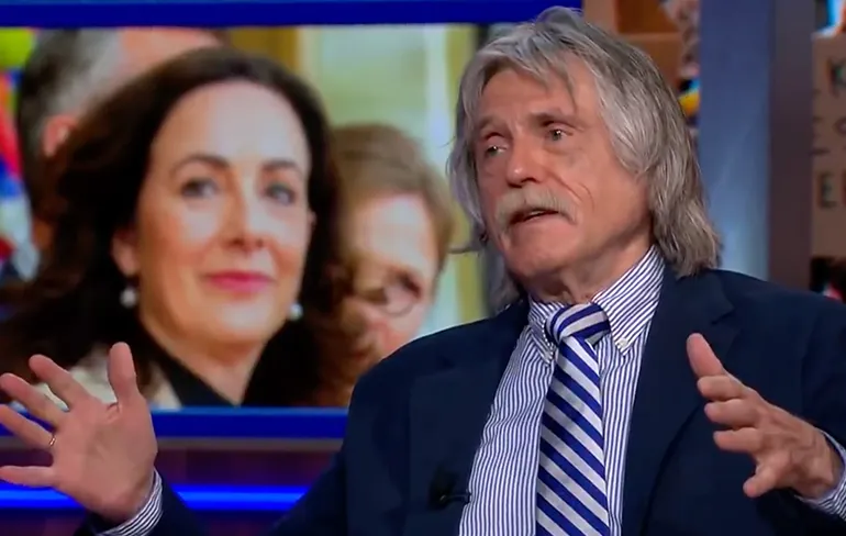 Wat Femke Halsema eigenlijk zegt: Als het een demonstratie is kan alles!