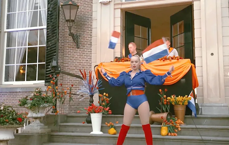 Welkom in Paleis Beukenstein: Stuiteren met Supersized Kingsday stream 2021