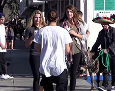 Whatever doen grap met lekkere kontjes...