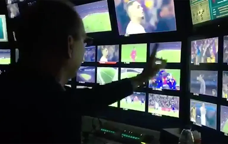 Winnende doelpunt van Barcelona tegen PSG vanuit de regiekamer