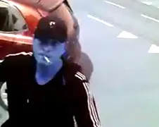 Zeer vriendelijke man valt vrachtwagenchauffeur aan