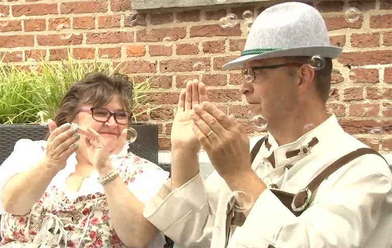 Zomerhit 2017: De Stoopjes - Bellenblazen