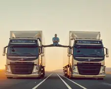 Echte held uit Jean-Claude van Damme viral ontmaskerd