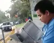 Als je dan toch moet wachten op de bus