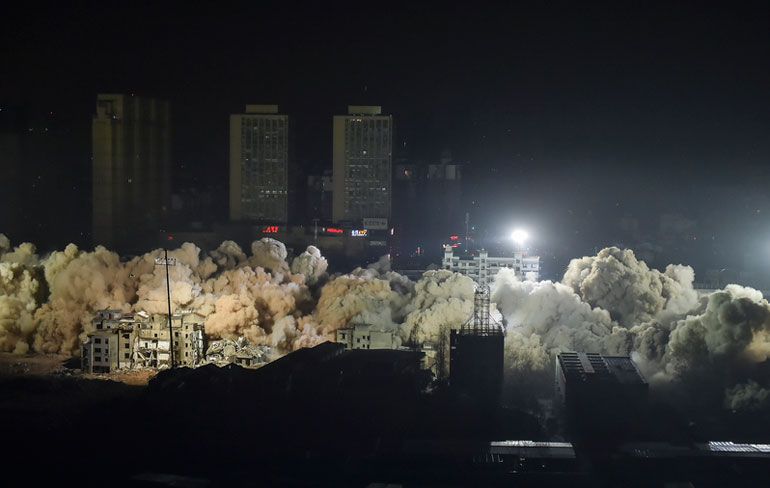 19 gebouwen in een keer opblazen in Wuhan