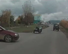 Ook met een zijspan ben je niet veilig in Rusland