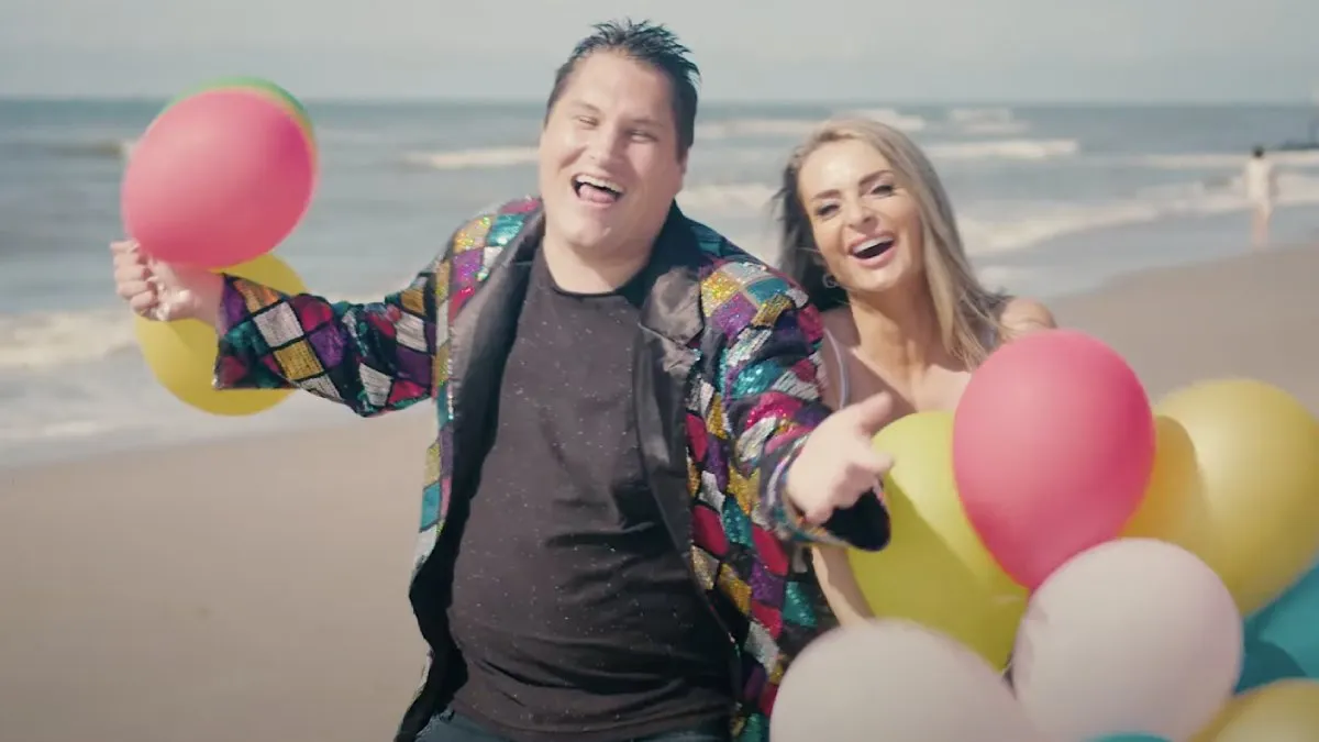 Steven Harks blaast ons omver met het nummer Helium ballon