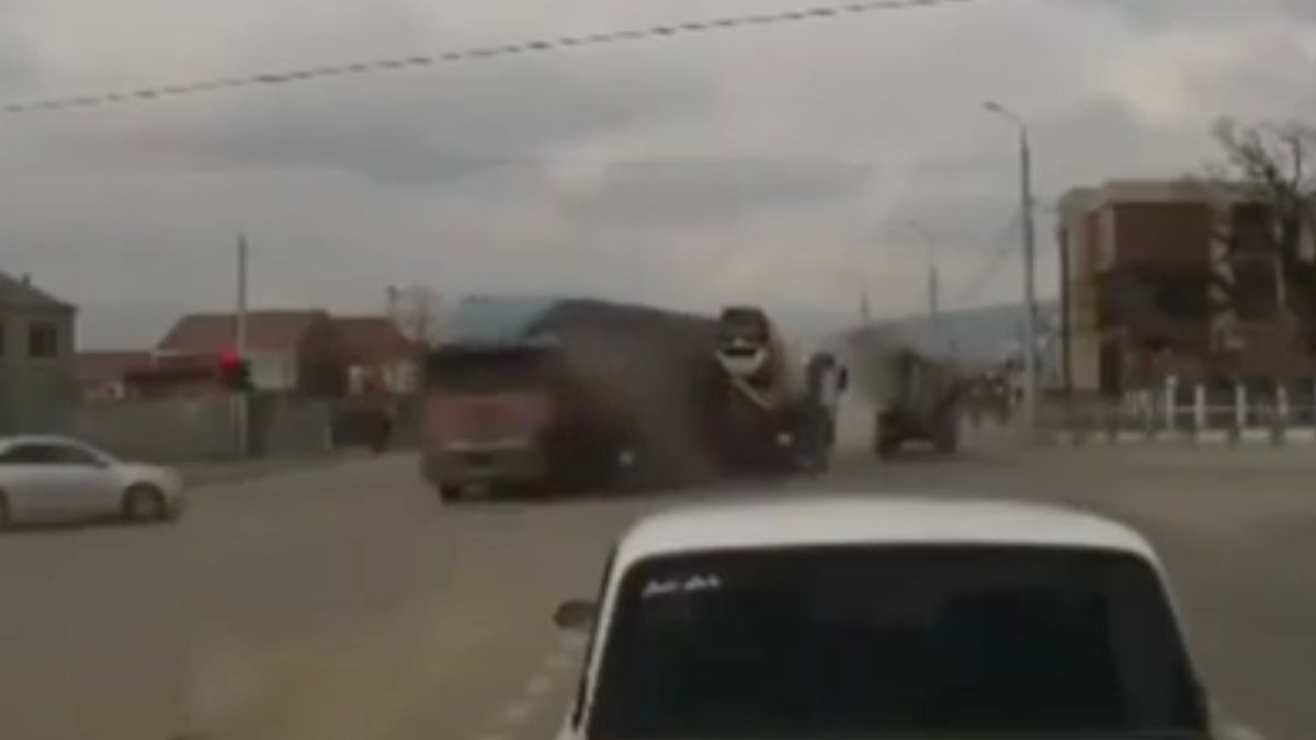 Vrachtwagen in Voronezh had even geen remmen