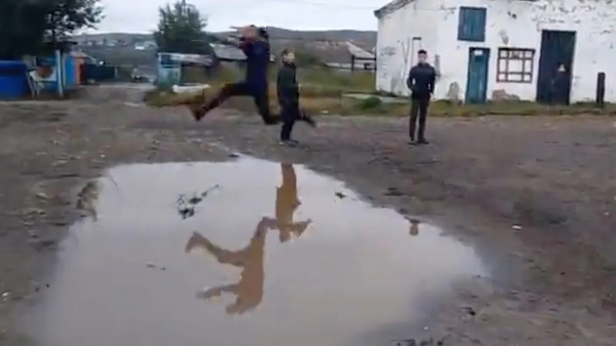 Oud buitenspelen geintje voldoet nog steeds
