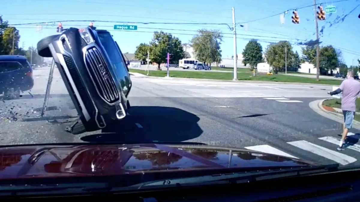 Bizar ongeluk na negeren van rood licht in Indianapolis