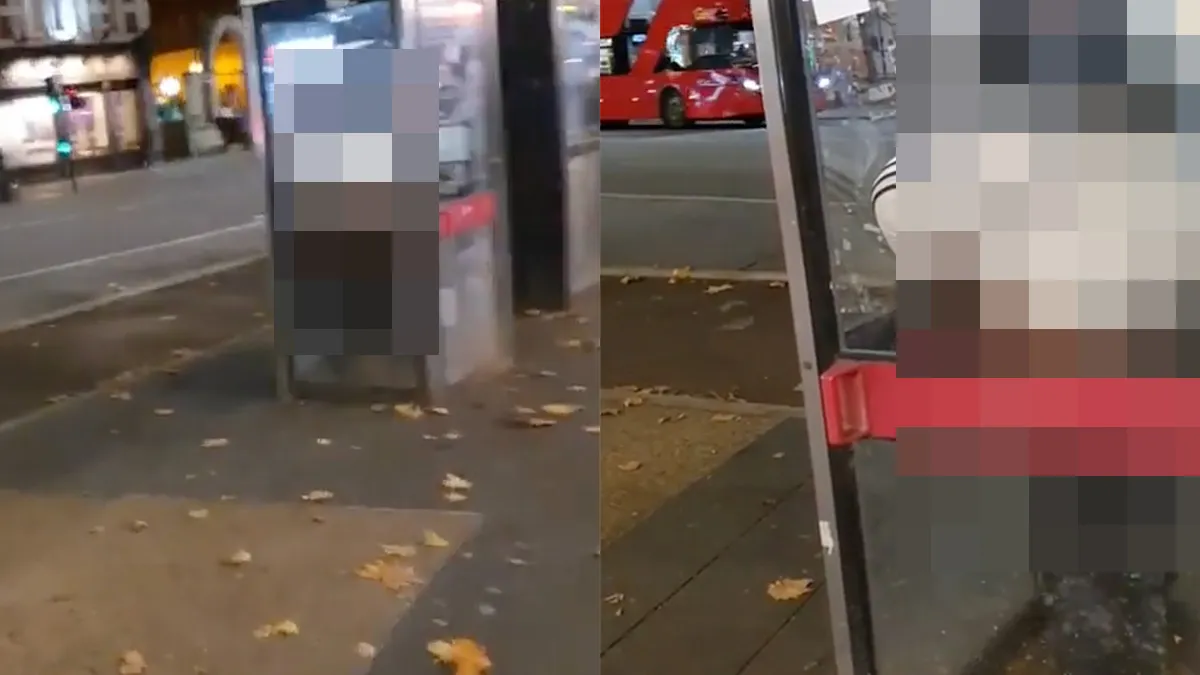 Ondertussen in Engelse Stratford: Vrouw doet grote boodschap in een telefooncel