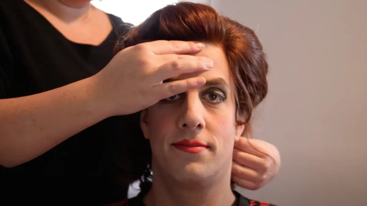 En zo schoot men de clip voor de Snollebollekes kersthit Beuk de ballen uit de boom