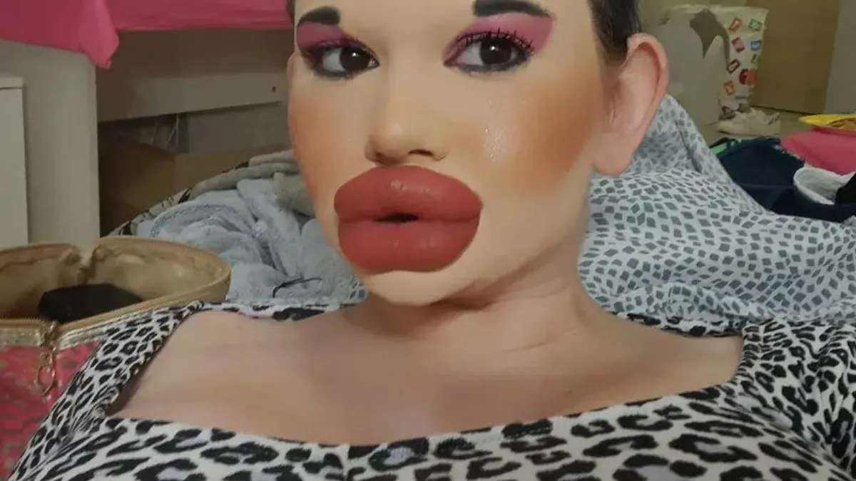 Balkan Barbie Andrea Ivanova ziet er een beetje anders uit