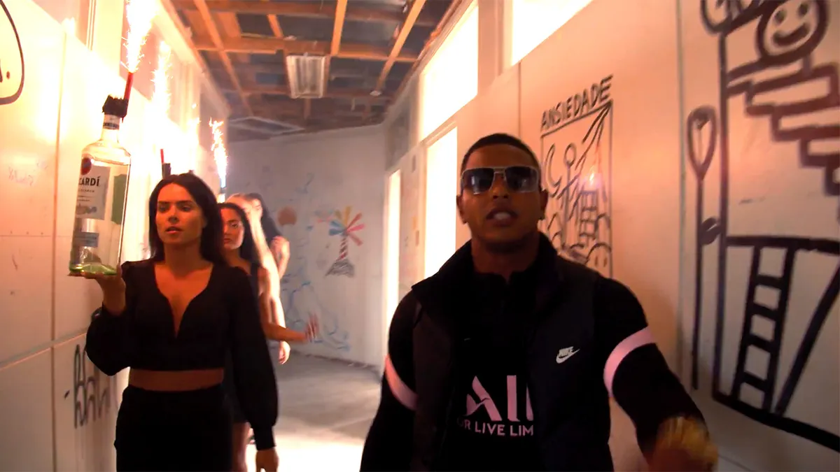 Het altijd tijd voor het weekend: JiXXX - Weekend (Ft. Nigel Sean & Frits Bruin)