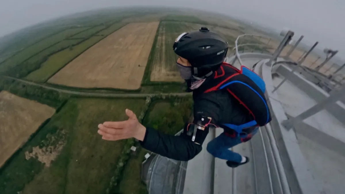 Basejump van 70 meter hoge toren in Bristol