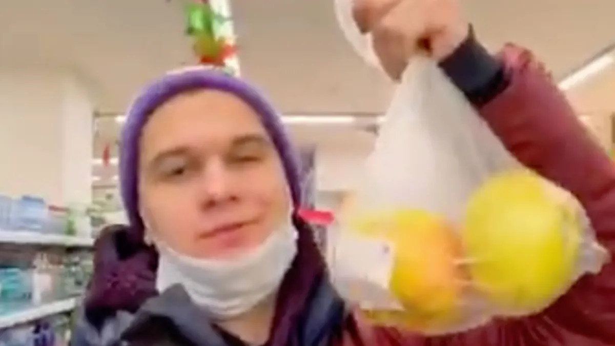 Russische kassadame snapt niet van lokale versie van Apple Pay