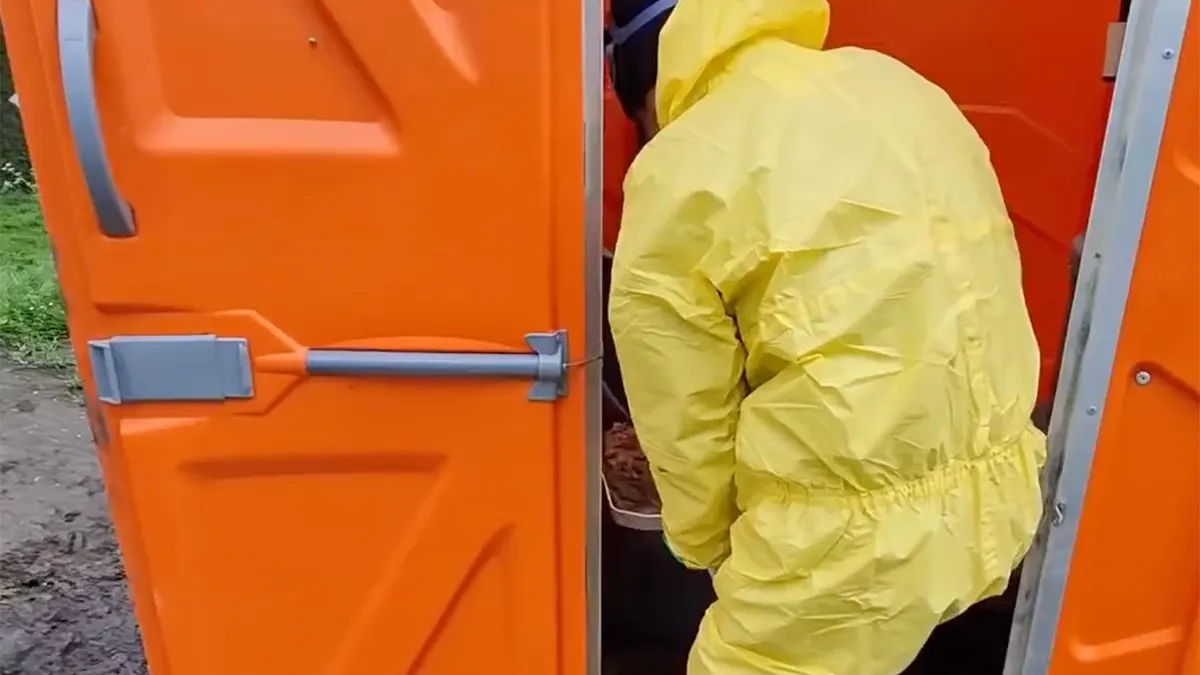 Om duidelijk te zijn, dit is het meest vieze mobiele toilet van 2021