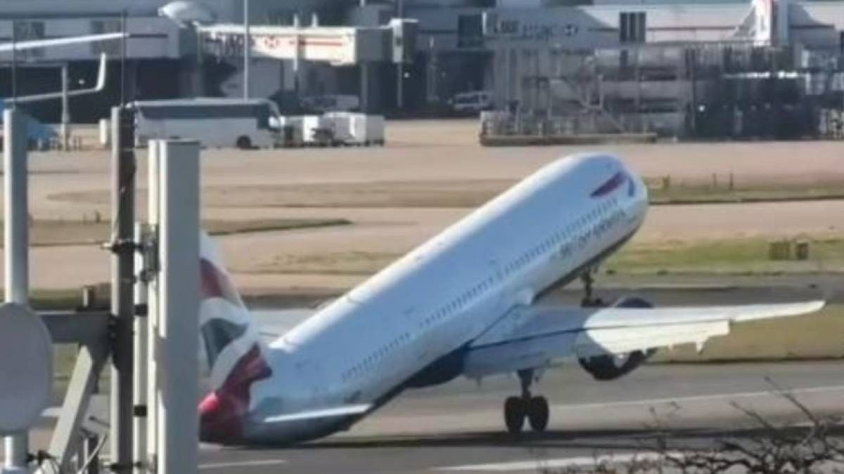 British Airways Airbus A321 deed een touch and go inclusief tail strike op Londen Heathrow