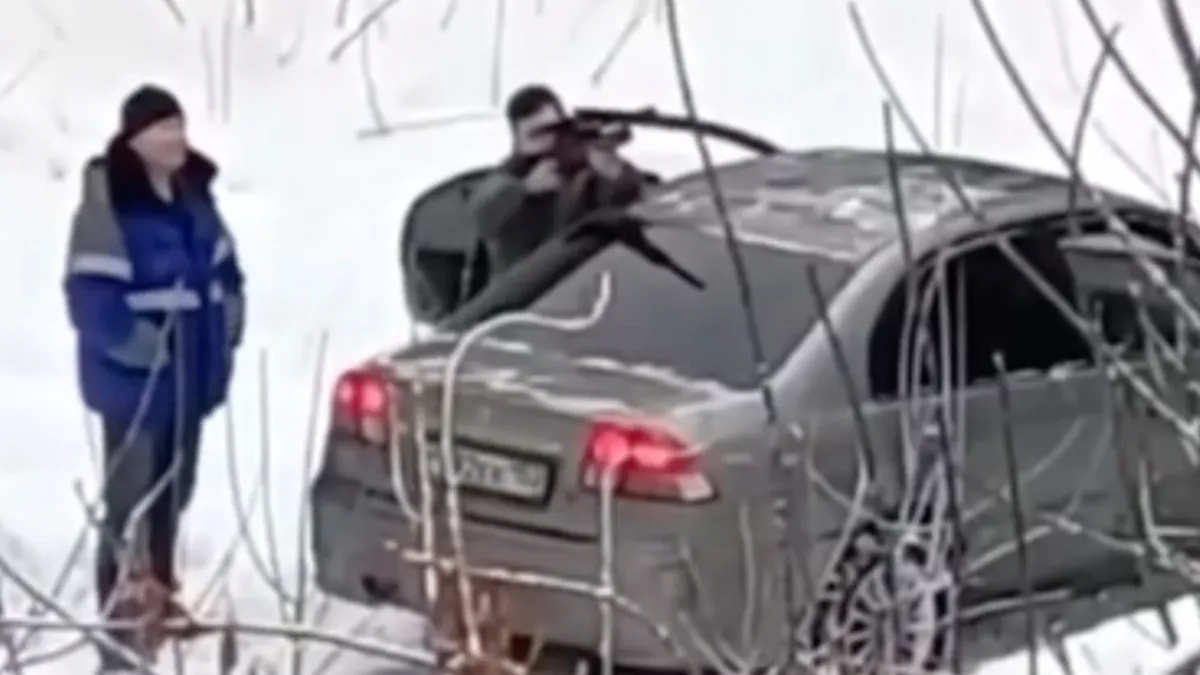 Dus ijspegels van een flat schieten mag niet in Nizjni Novgorod