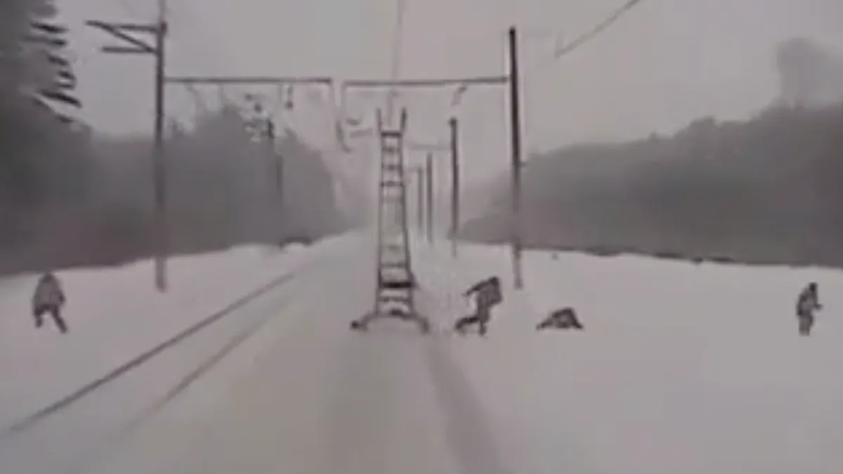 Werkzaamheden aan de bovenleiding blijkbaar niet doorgegeven