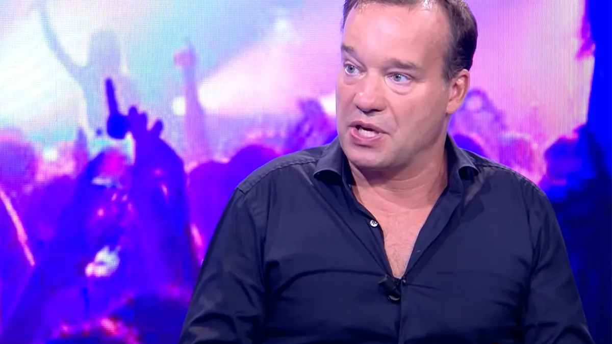 Misdaadverslaggever Mick van Wely op non-actief na grensoverschrijdend gedrag