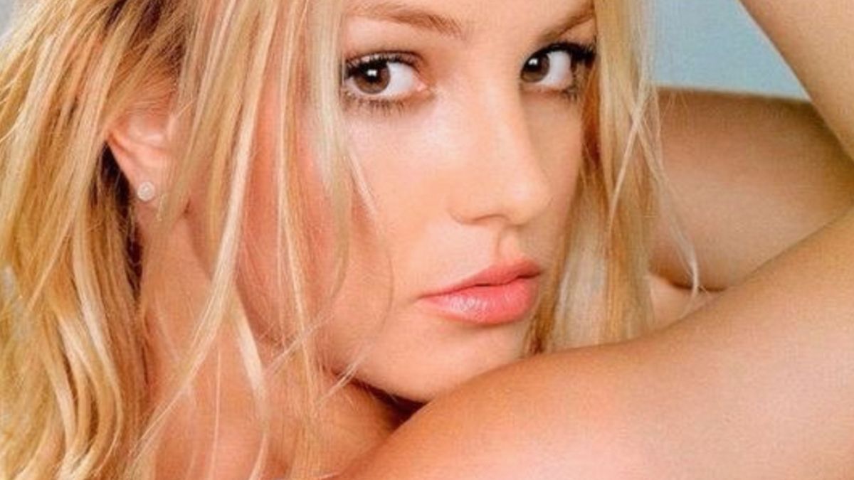 Britney Spears trekt nog even de aandacht met wat intieme vakantiekiekjes