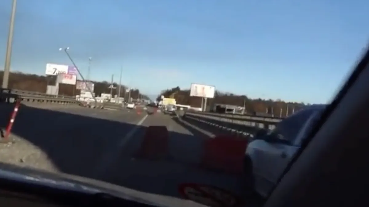 Beelden gaan viraal hoe Sky News-journalisten hinderlaag overleven van Russisch moordcommando