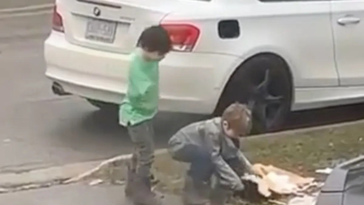 Kinderen vinden een stinkdier en die gaat mooi mee naar huis