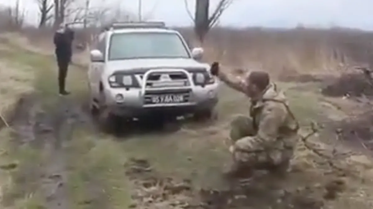 Hoe een mijnenveld oversteken niet succesvol verliep voor Oekraïense strijders