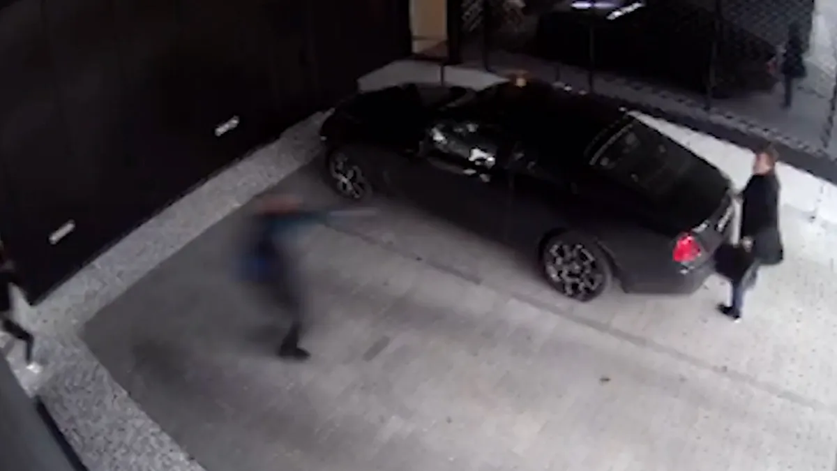 Beelden laten zien hoe Belgische topondernemer wordt beroofd van horloge t.w.v 350.000 euro