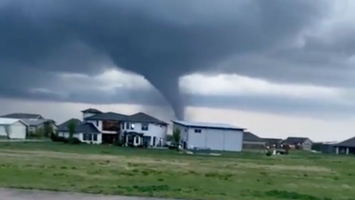 Tornado komt eraan, dus poar neem'n