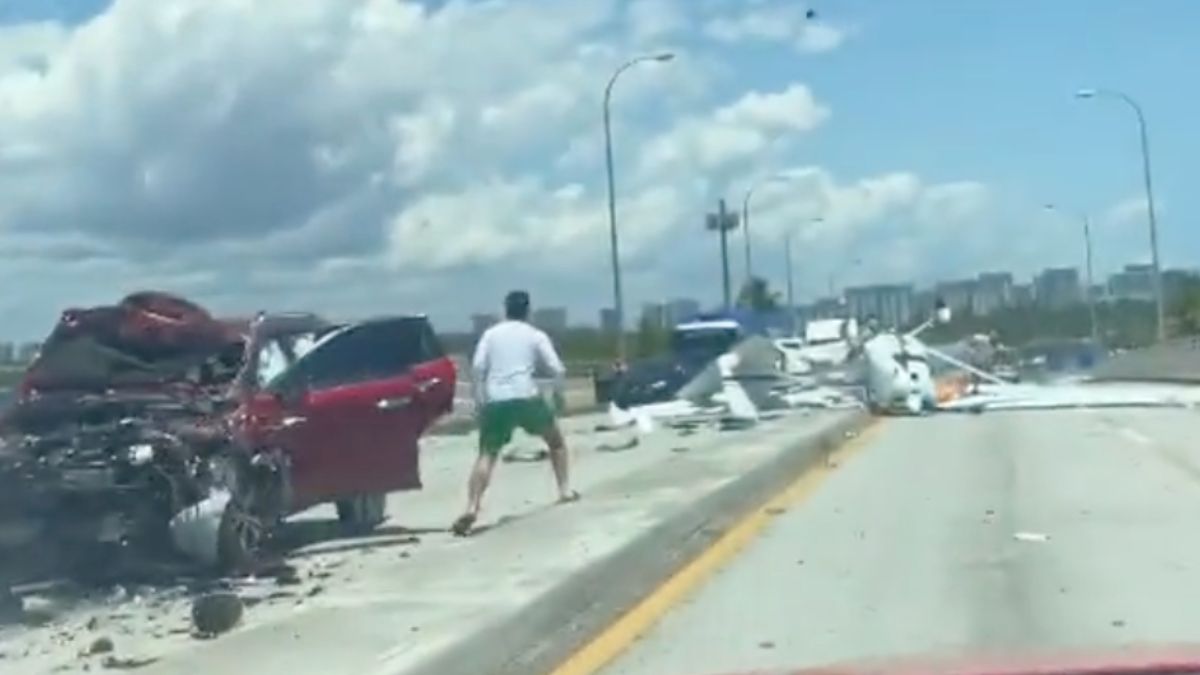 Nog meer beelden van vliegtuigje wat crasht op auto in Miami