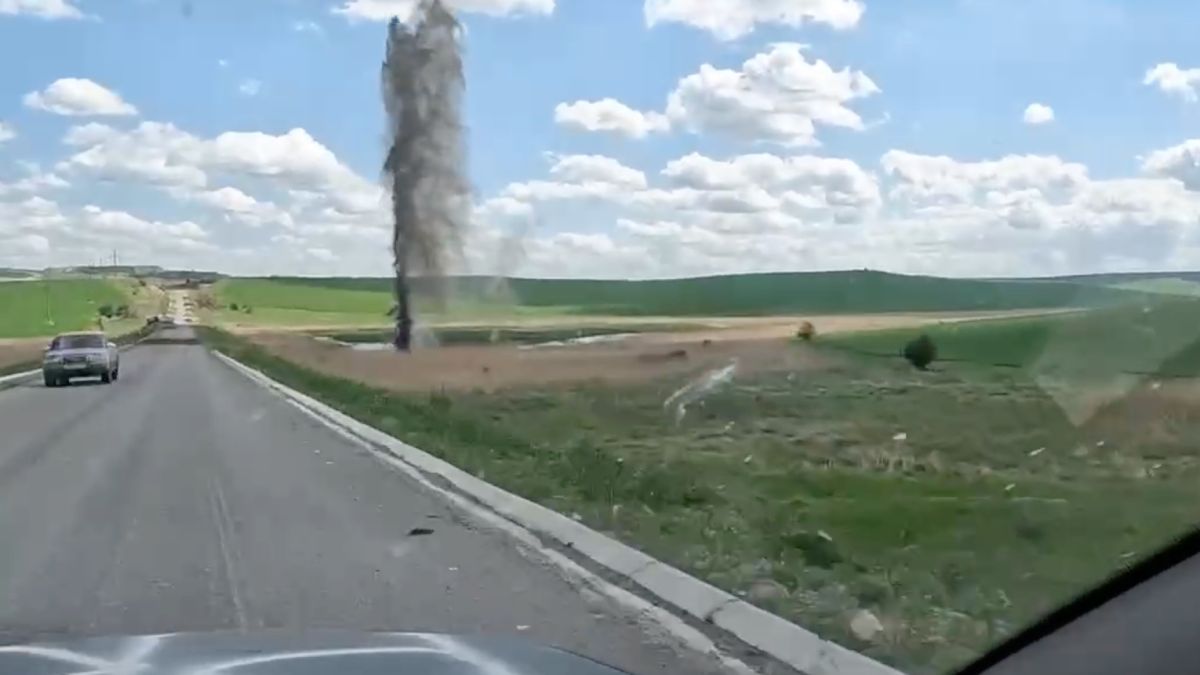 De weg tussen het Oekraïense Lisichansk en Bakhmut is verre van veilig