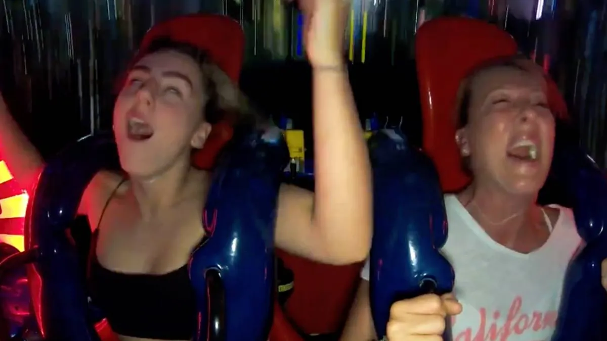 Dame gaat 3 keer tijdelijke op stand-by in een SlingShot rit